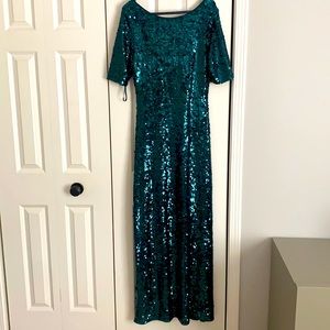 Green sequence stretchy BCBG long dress